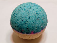 Load image into Gallery viewer, Cleopatra&#39;s Sand &amp; Sea Bath Bomb